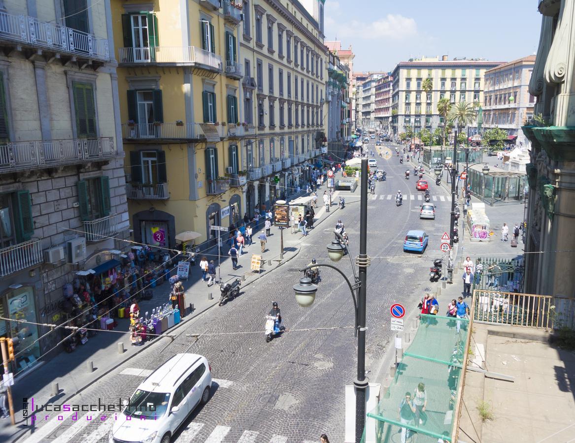 Casa Beatrice, Appartamento Nel Centro Di Napoli Neapel Exterior foto